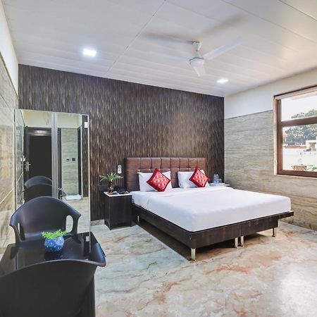 Hotel Singh Palace Дели Экстерьер фото