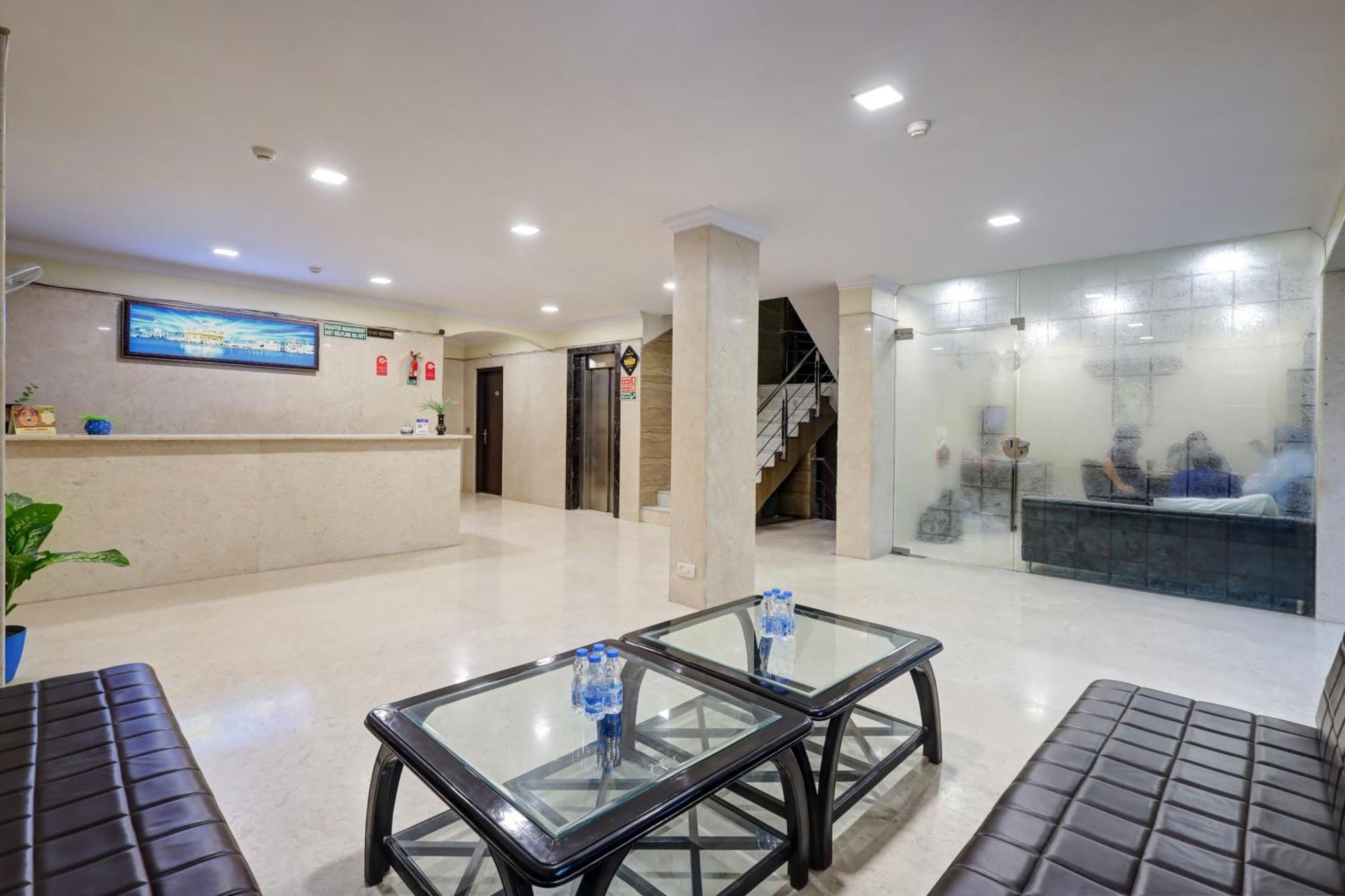 Hotel Singh Palace Дели Экстерьер фото